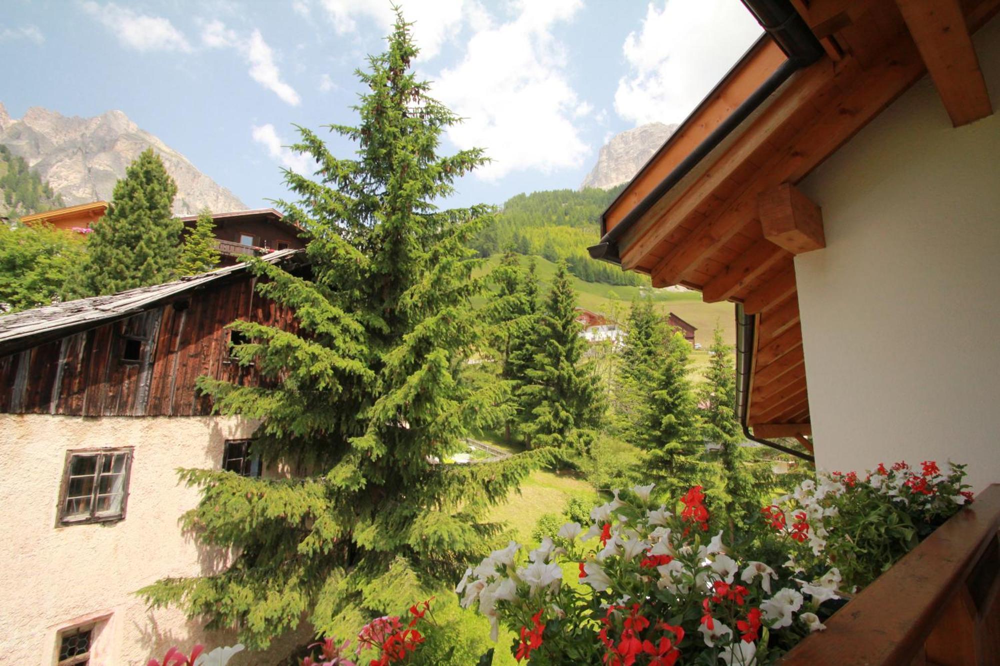 Pension Merisana Corvara In Badia Εξωτερικό φωτογραφία